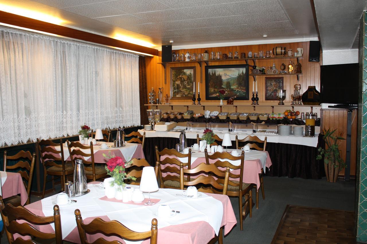 Hotel Zur Bruecke クレーフェルト エクステリア 写真